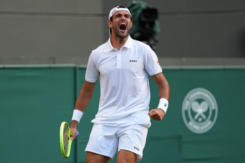 Talian Matteo Berrettini vyradil v 1. kole dvojhry Wawrinku 