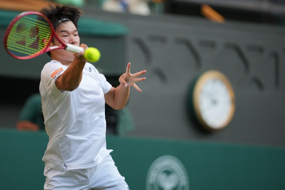 3. kolo vo Wimbledone: Felix Auger-Aliassime - Michael Zheng 