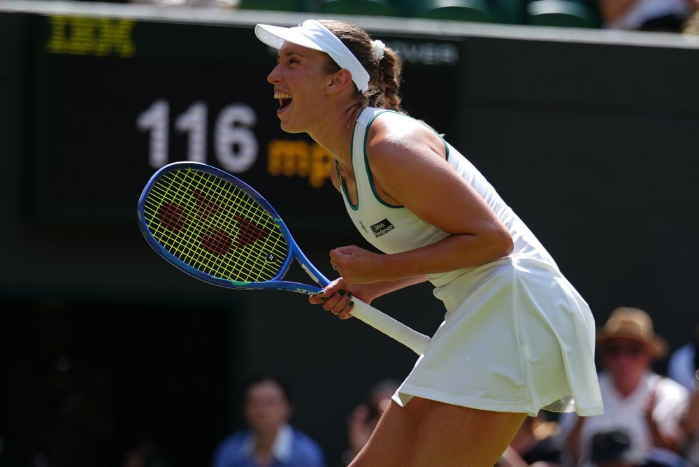 3. kolo vo Wimbledone: Jelena Rybakinová - Elise Mertensová 