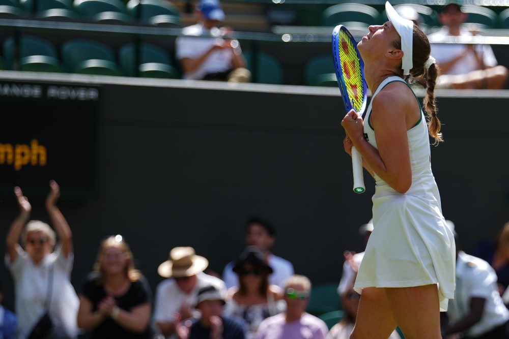 3. kolo vo Wimbledone: Jelena Rybakinová - Elise Mertensová 