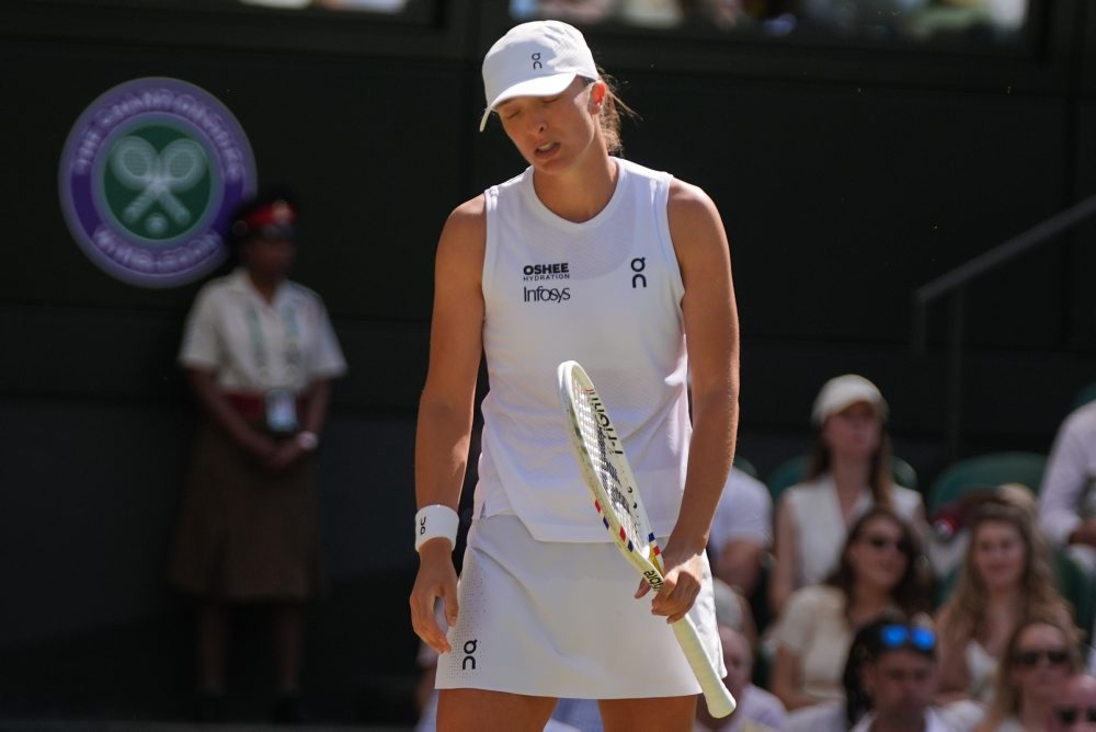 3. kolo vo Wimbledone: Iga Swiateková - Alexandra Ealová