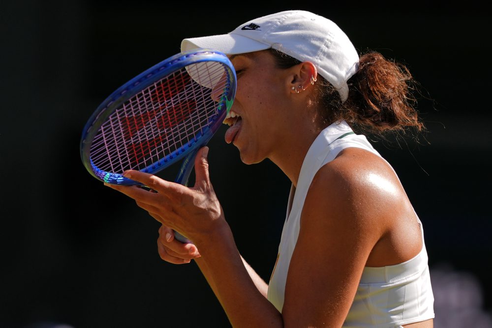 3. kolo vo Wimbledone: Madison Keysová - Amanda Anisimovová