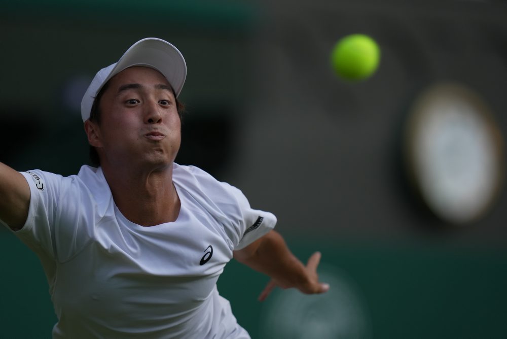 Osemfinále vo Wimbledone: Jannik Sinner - Šintaro Močizuki  
