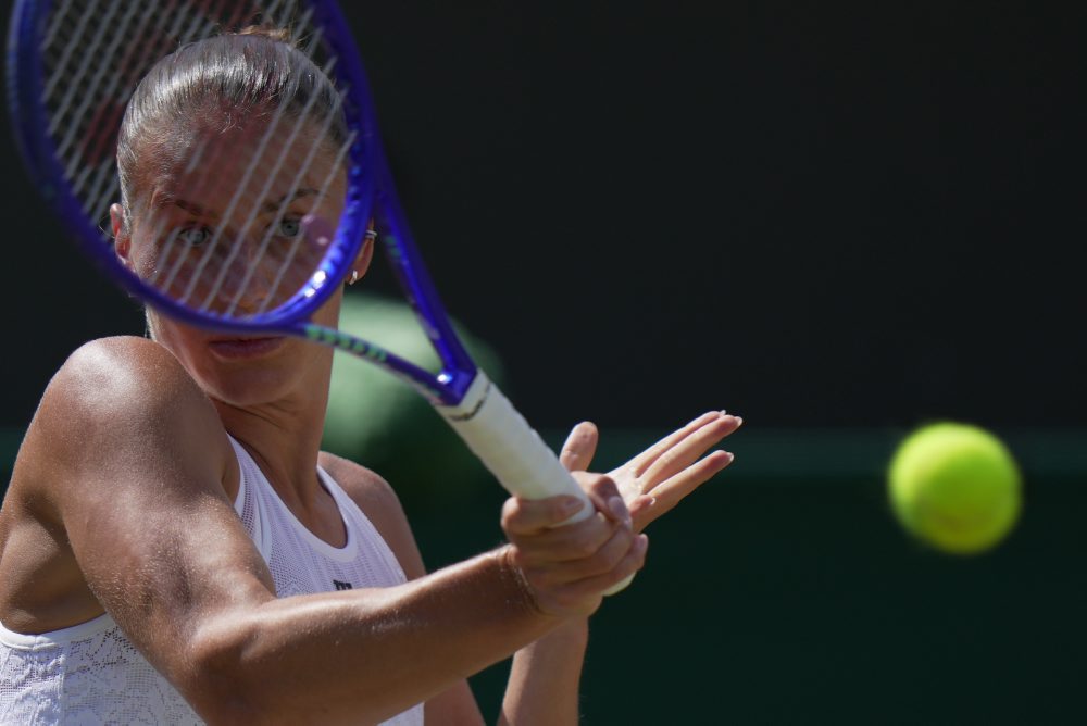 Osemfinále vo Wimbledone: Marta Kosťuková - Ashlyn Kruegerová