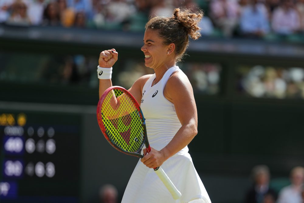 Talianka Jasmine Paoliniová zdolala Alexandru Ealovú z Filipín po trojsetovom boji na Wimbledone