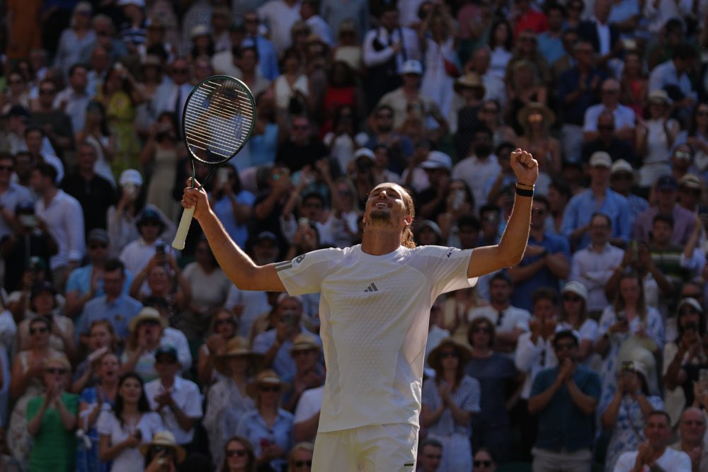 Nemec Alexander Zverev postúpil cez Lehečku do štvrťfinále dvojhry na Wimbledone
