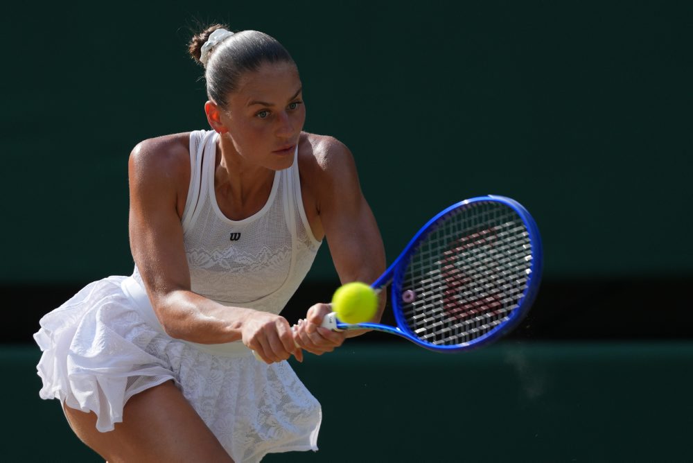 Semifinále vo Wimbledone: Linda Nosková - Marta Kosťuková