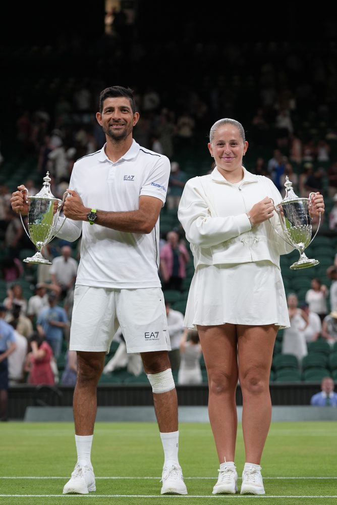 Finále mixu vo Wimbledone: Jelena Ostapenková a Marcelo Arevalo - Marc Polmans a Storm Hunterová