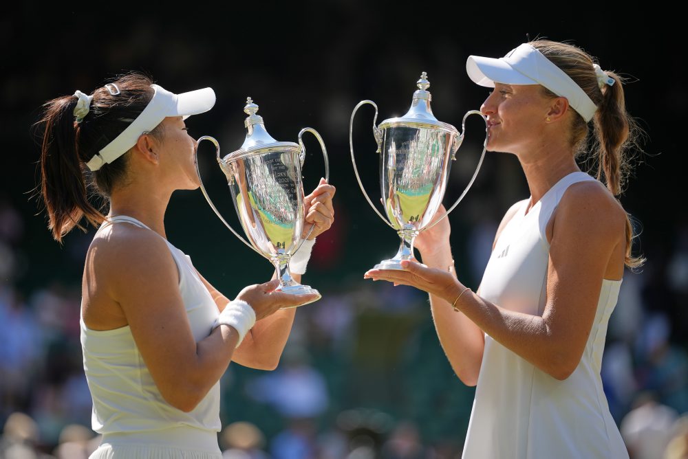 Finále ženskej štvorhry vo Wimbledone: Kuo Chan-jü, Kristina Mladenovicová – Gabriela Dabrowská, Luisa Stefaniová 