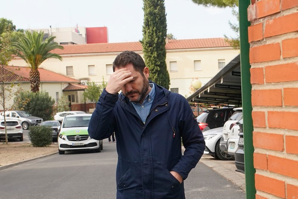 Zrážke vlakov v Španielsku predchádzalo nesprávne rozhodnutie riadiaceho centra