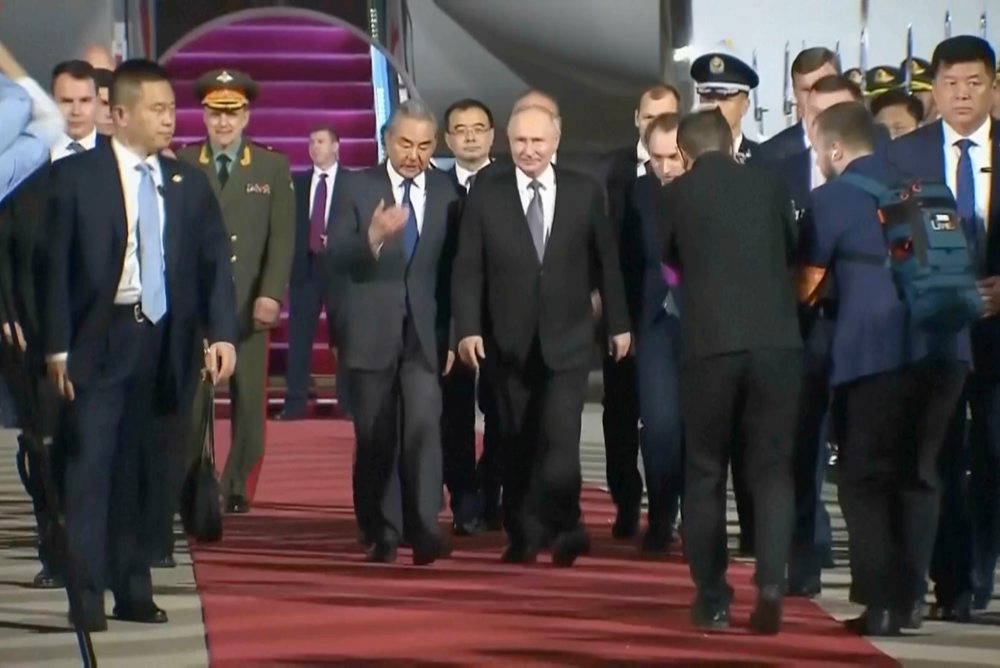 Putin pricestoval na oficiálnu návštevu Číny