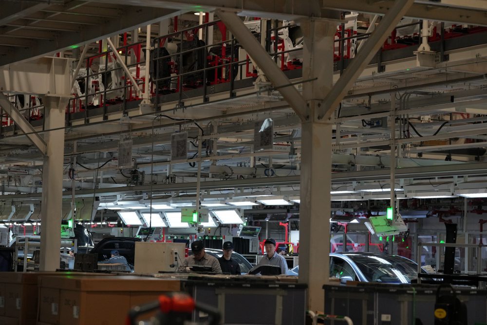 Prehliadka závodu Tesla pre médiá v Šanghaji