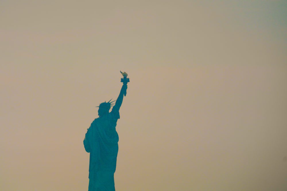 New York zahalil dym z lesných požiarov
