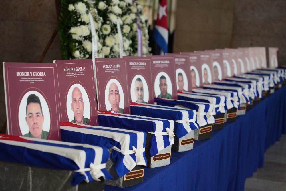 Na Kube sa lúčia s bojovníkmi, ktorí nedávno zahynuli vo Venezuele