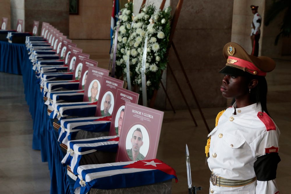 Na Kube sa lúčia s bojovníkmi, ktorí nedávno zahynuli vo Venezuele