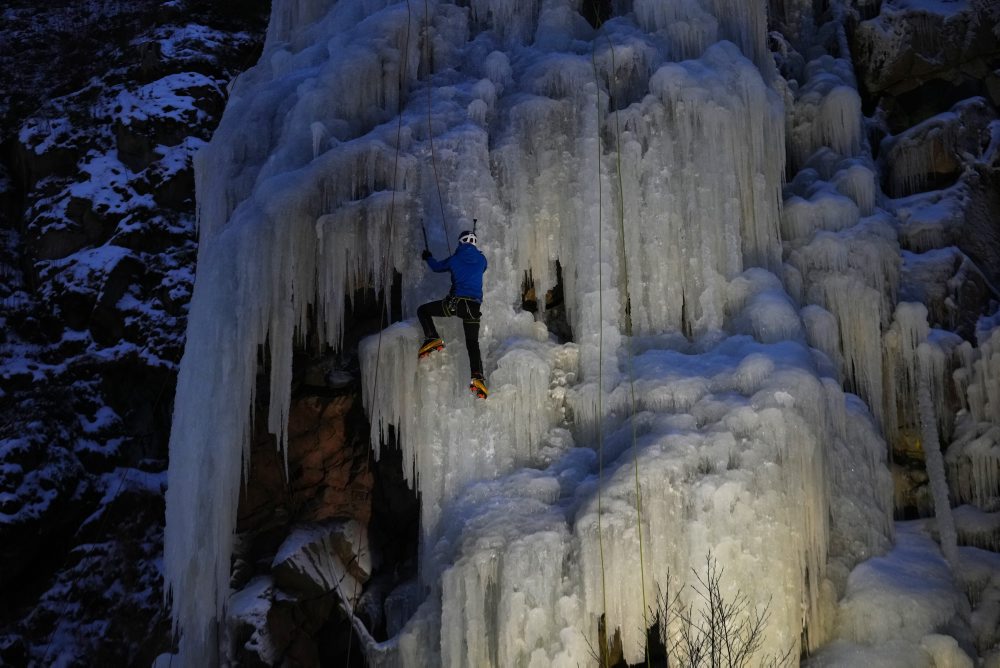 Ľadová stena v českej obci Vír 
