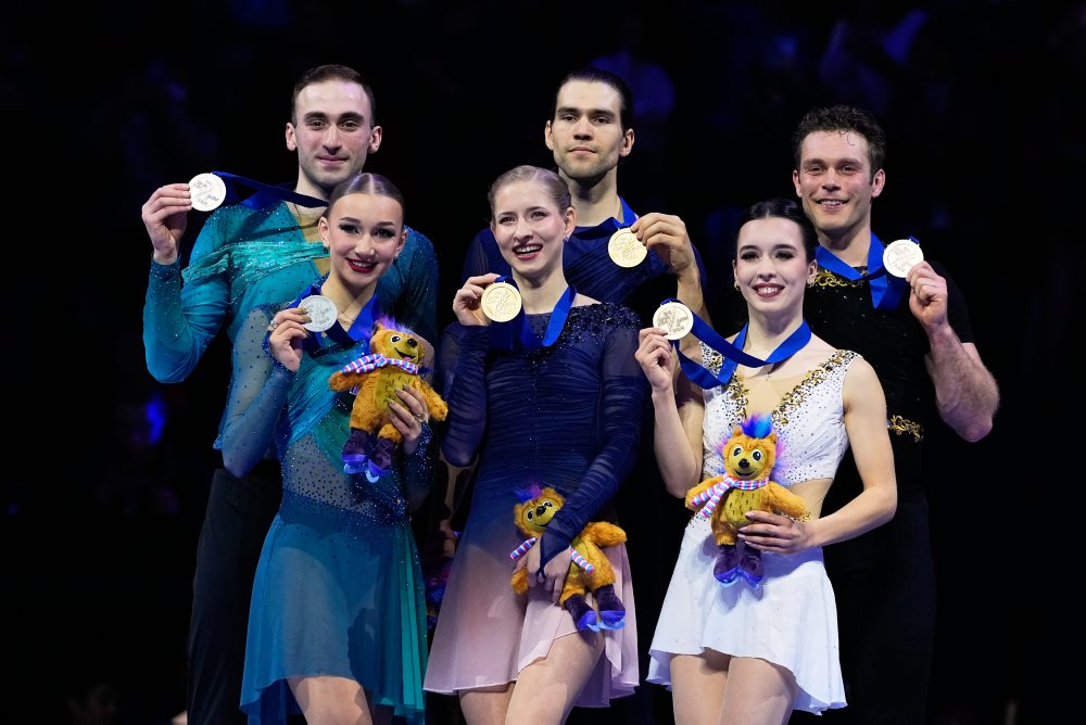 Voľné jazdy športových dvojíc  