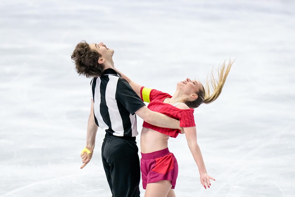 Rytmické tance tanečných párov na MS v krasokorčuľovaní