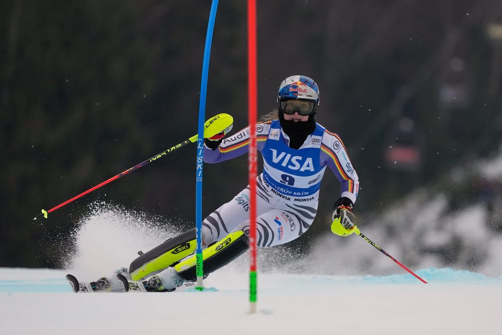 1. kolo slalomu žien