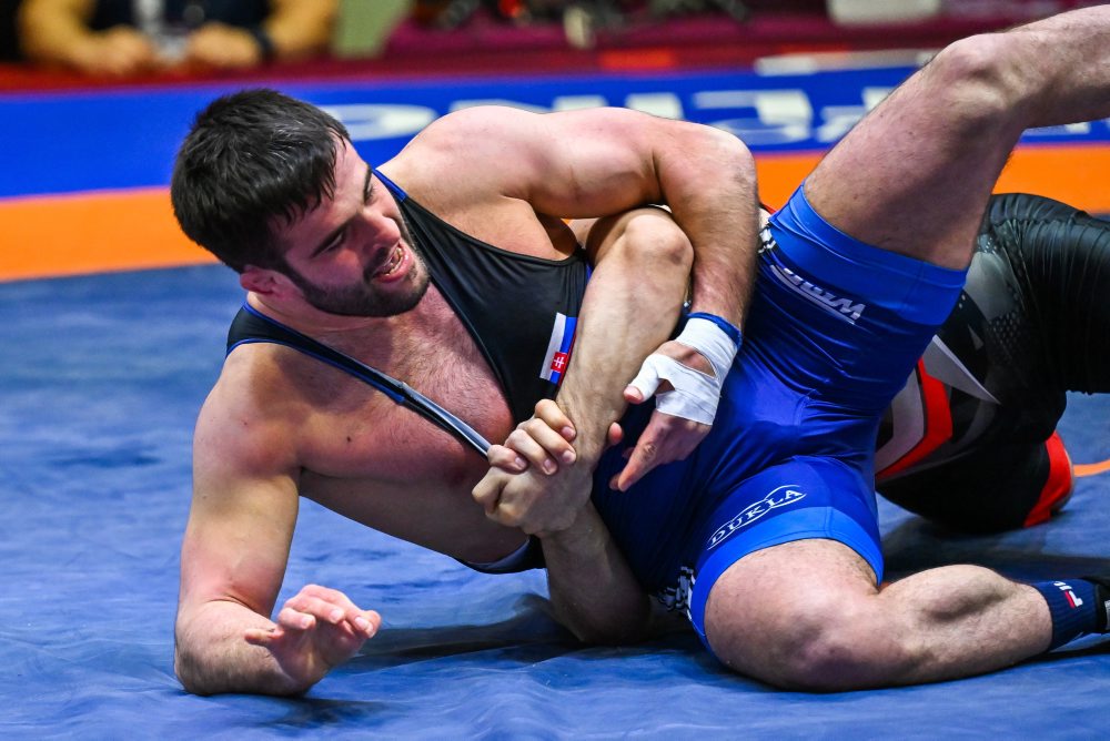 Slovenský zápasník Batyrbek Cakulov získal striebro, vo finále nestačil na Sadulajeva
