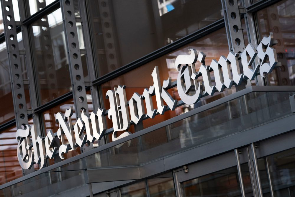 Izrael zažaluje New York Times za článok o sexuálnom násilí voči Palestínčanom