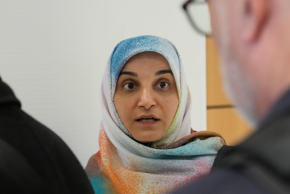 Iránska aktivista sa po prepustení z väzby vo Francúzsku vrátila do vlasti