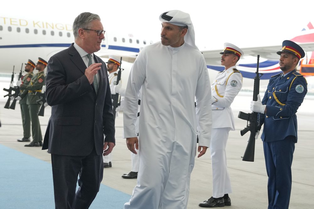 Britský premiér Keir Starmer pricestoval na návštevu Spojených arabských emirátov