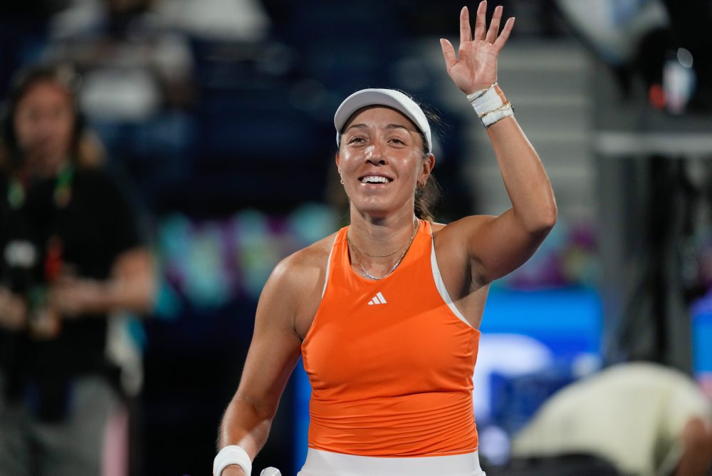 Amanda Anisimovová - Jessica Pegulová  