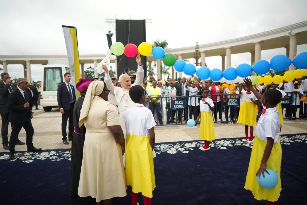 Pápež Lev XIV. pokračuje v návšteve Rovníkovej Guiney