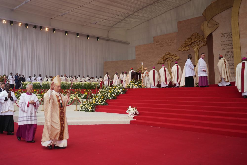 Pápež Lev XIV. ukončí návštevu Rovníkovej Guiney omšou na štadióne v Malabe