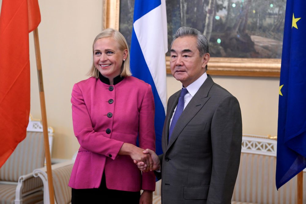 Šéf čísnkej diplomacie vo Fínsku 