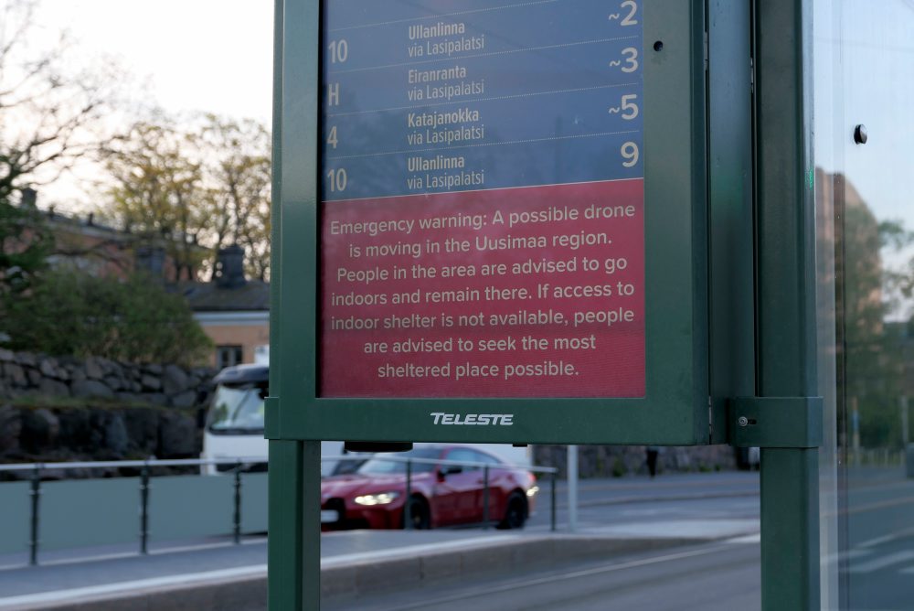 Fínsko pre drony vo vzdušnom priestore obmedzilo činnosť letiska v Helsinkách