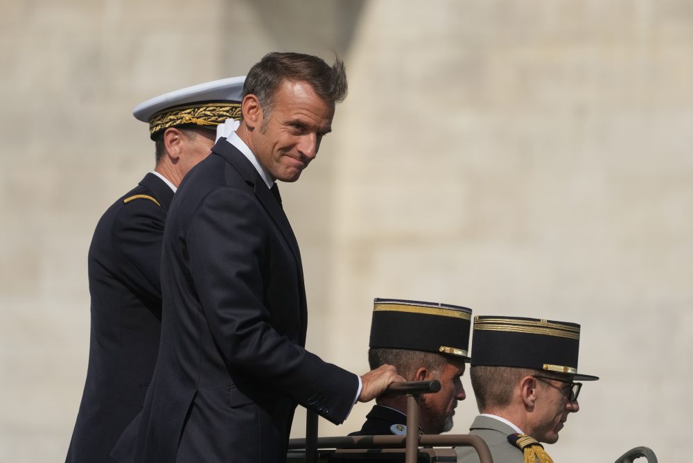 Oslavy francúzskeho štátneho sviatku, Dňa dobytia Bastily v Paríži 