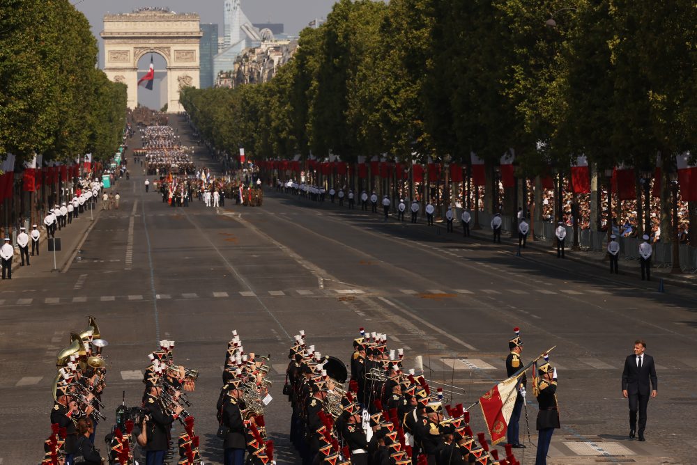 Oslavy francúzskeho štátneho sviatku, Dňa dobytia Bastily v Paríži 
