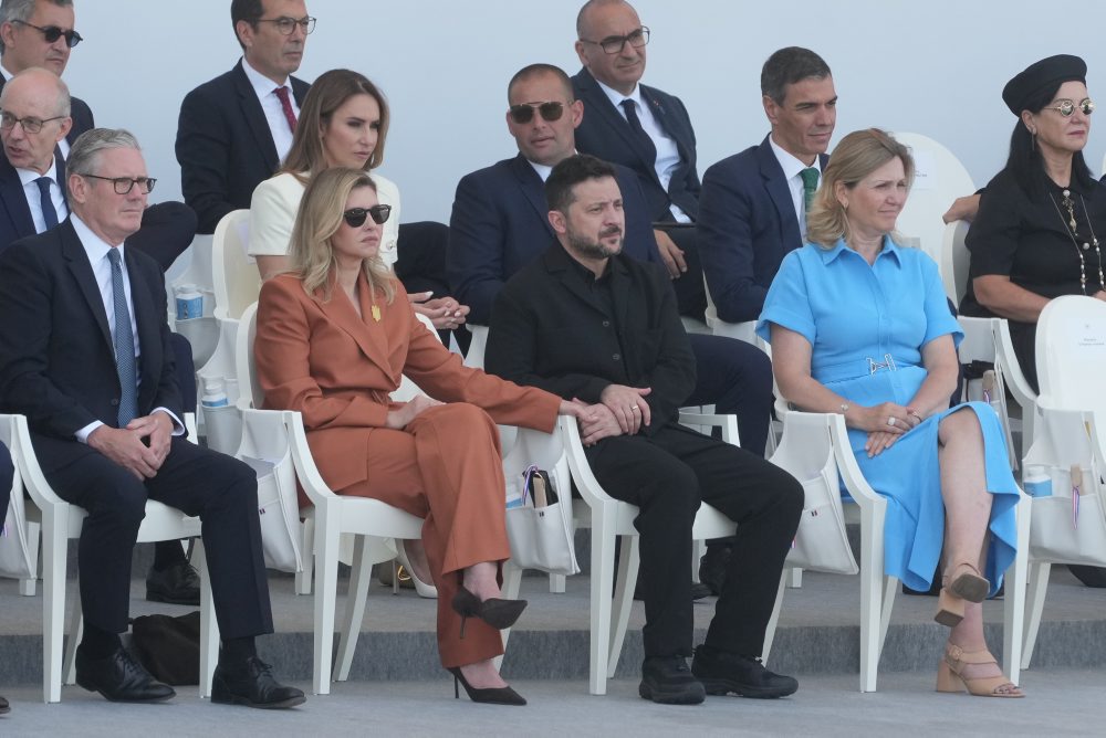 Oslavy francúzskeho štátneho sviatku, Dňa dobytia Bastily v Paríži 