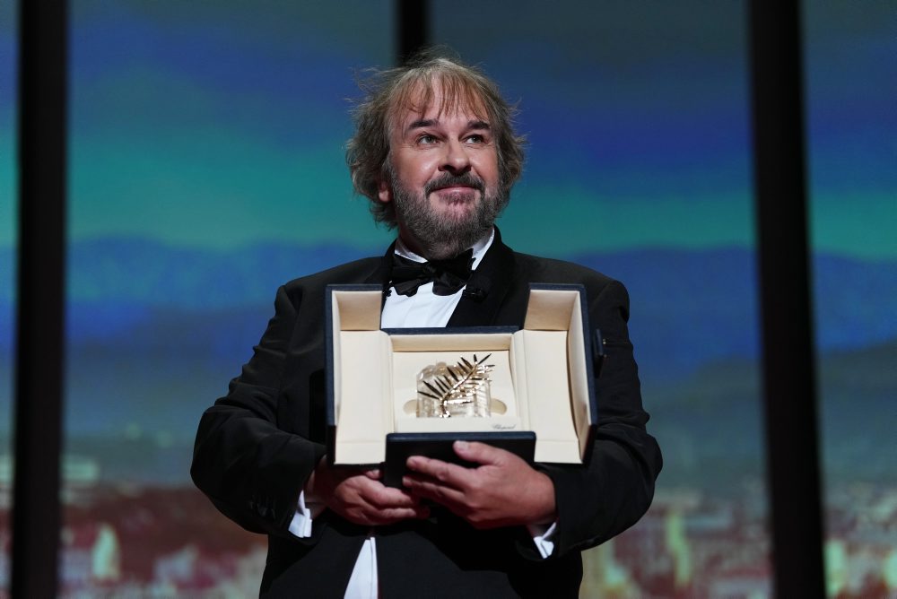 Začiatok 79. ročníka medzinárodného filmového festivalu v Cannes, novozélandský režisér Peter Jackson dostal cenu za celoživotné dielo