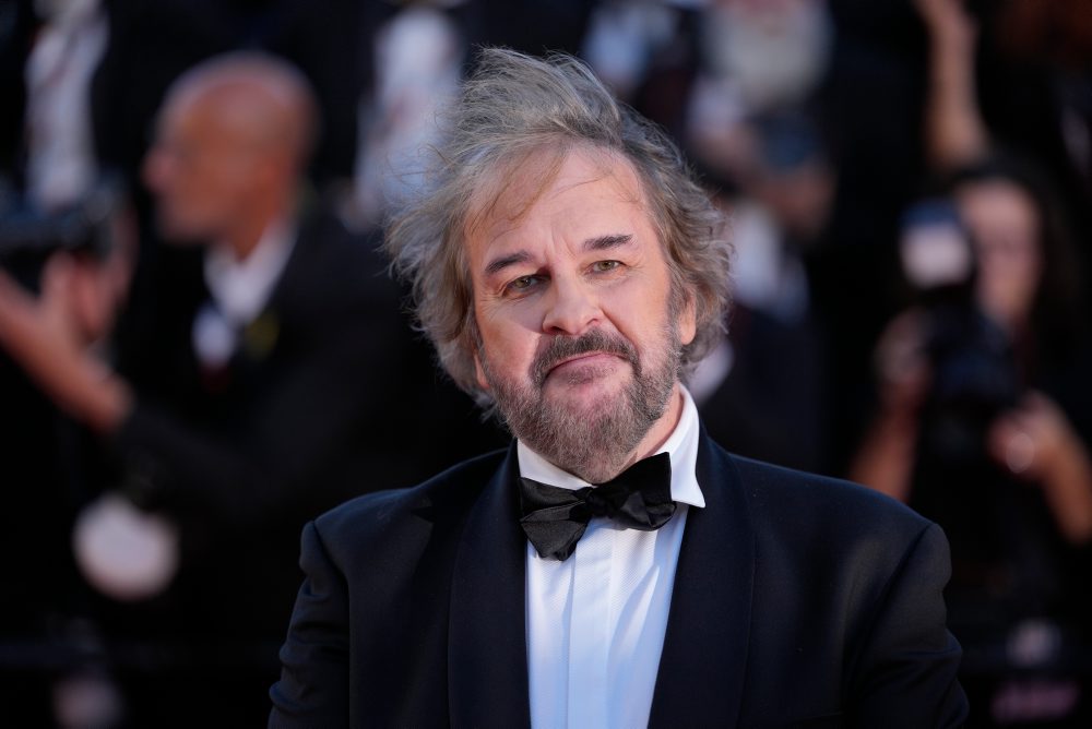 Začiatok 79. ročníka medzinárodného filmového festivalu v Cannes, novozélandský režisér Peter Jackson dostal cenu za celoživotné dielo