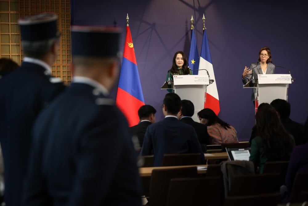 Francúzsko vrátilo Mongolsku pašovanú kostru dinosaura