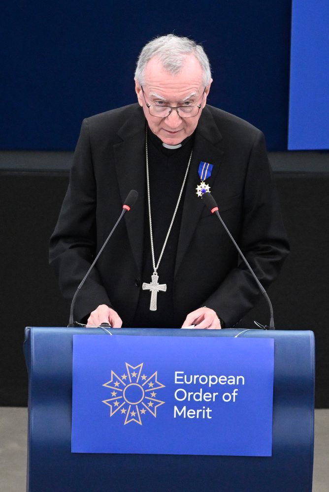 V Európskom parlamente ocenili prvých laureátov Európskeho radu za zásluhy