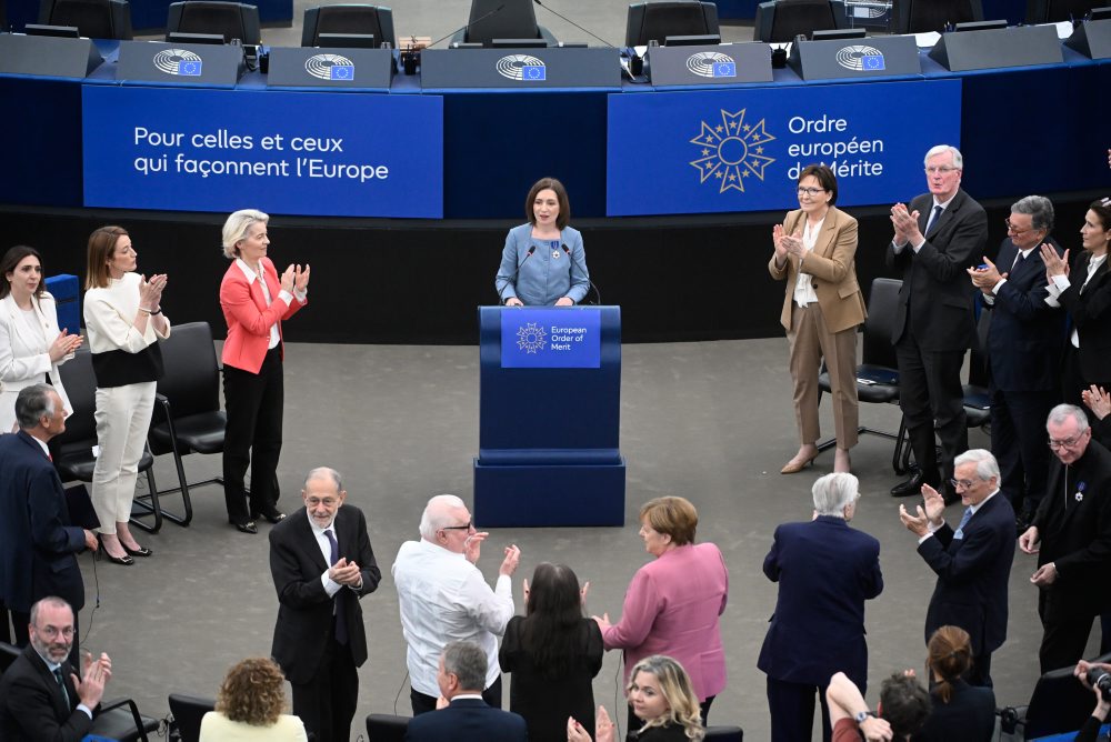 V Európskom parlamente ocenili prvých laureátov Európskeho radu za zásluhy