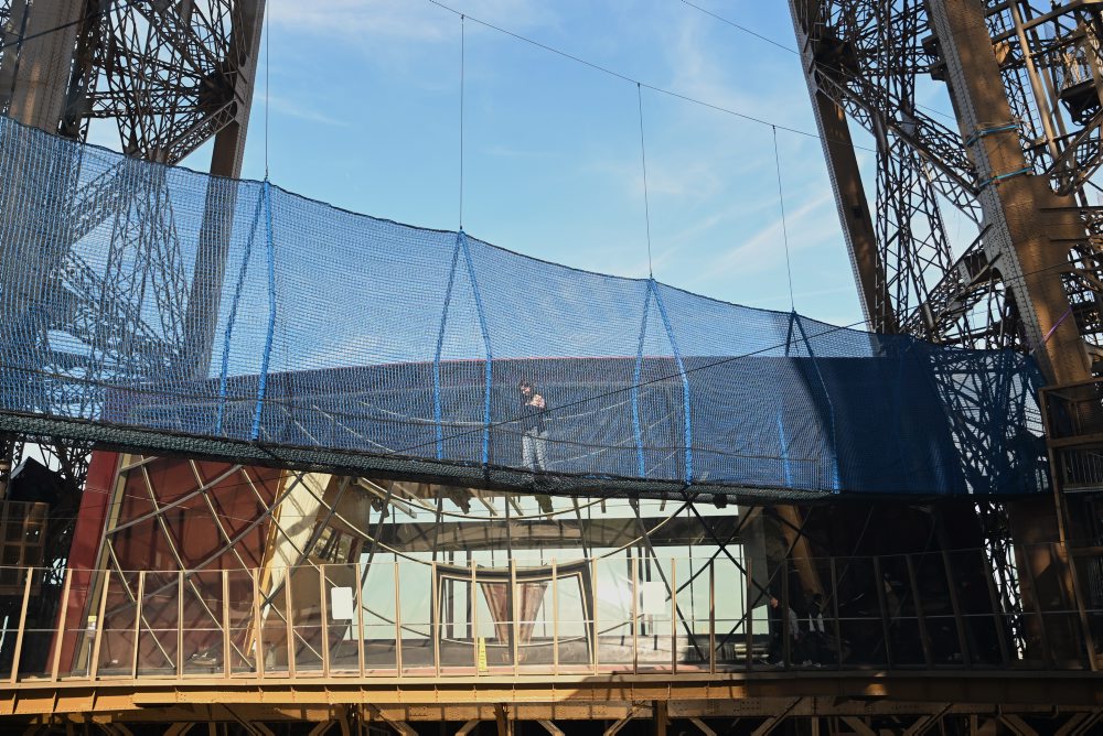 Visutý most na Eiffelovej veži 