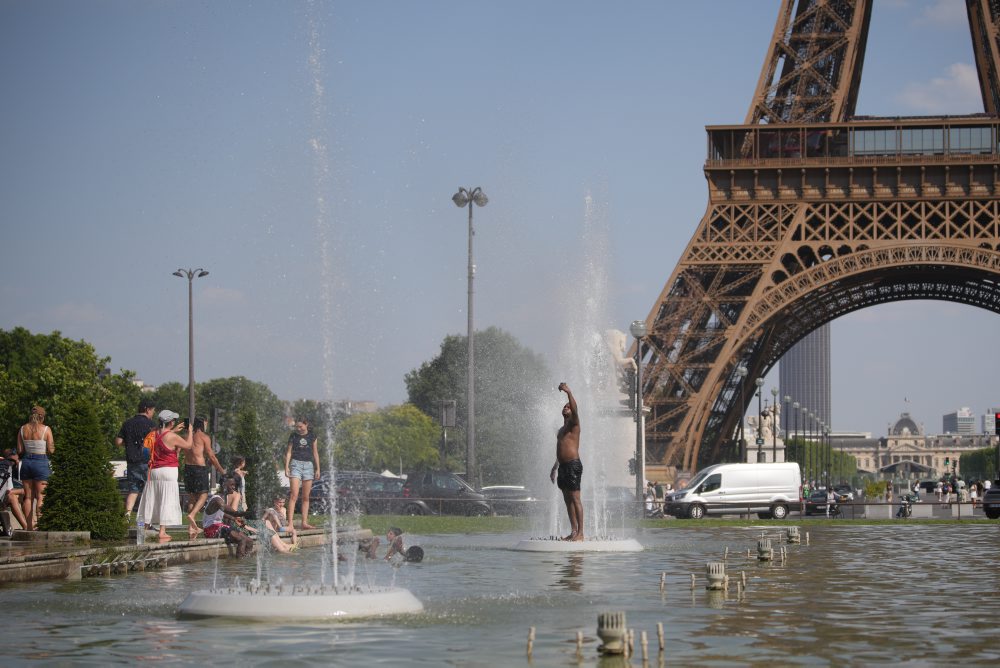 Denný život v Paríži