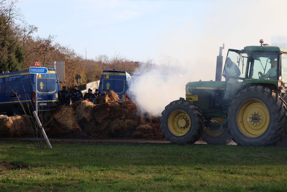Macron sa stretol s farmármi; hovorili aj o dohode medzi EÚ a Mercosurom