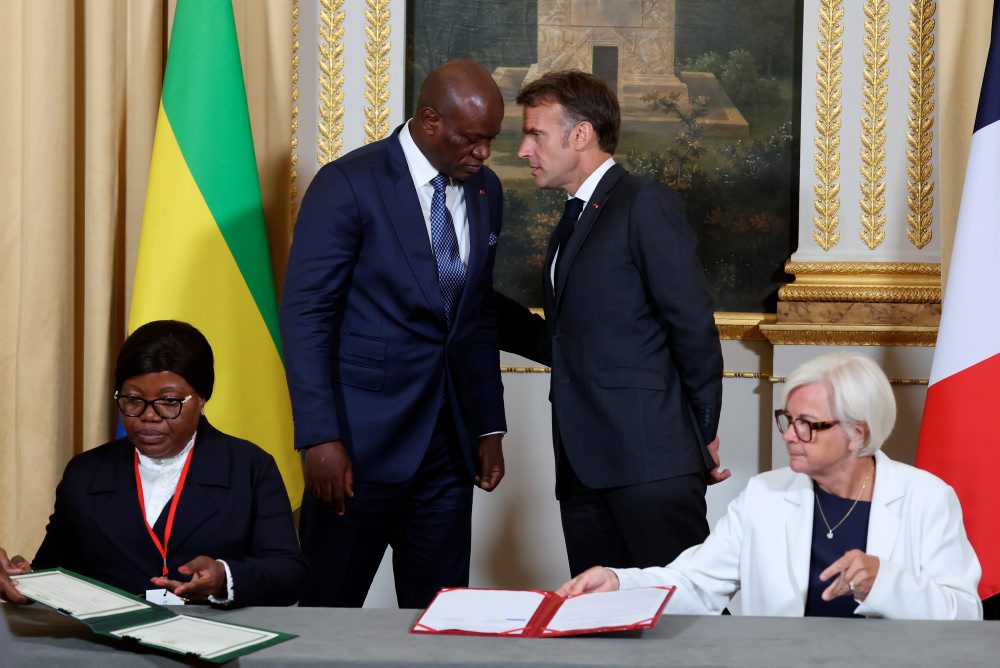 Gabonský prezident Brice Oligui Nguema vo Francúzsku