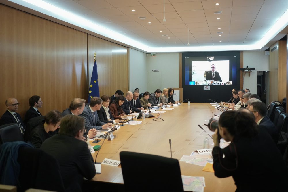 Krízové zasadnutie v Paríži 