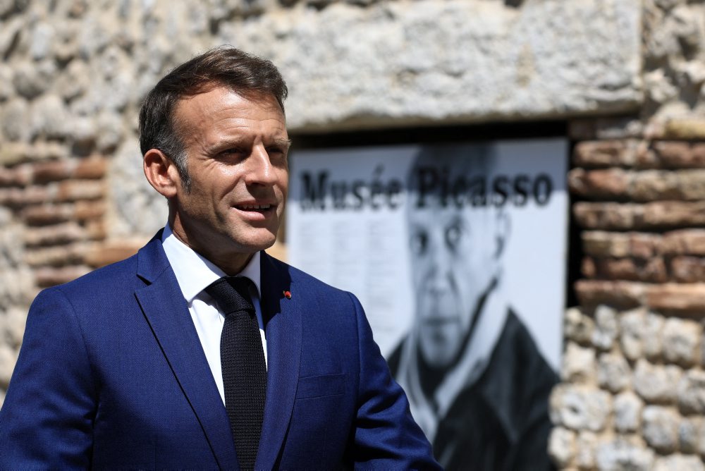 Francúzsky prezident Emmanuel Macron prijme taliansku premiérku Giorgiu Meloniovú