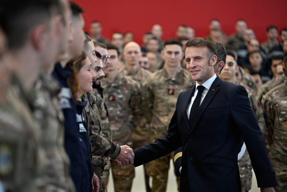 Macron v telefonáte so Šarom vyzval na trvalé prímerie v Sýrii