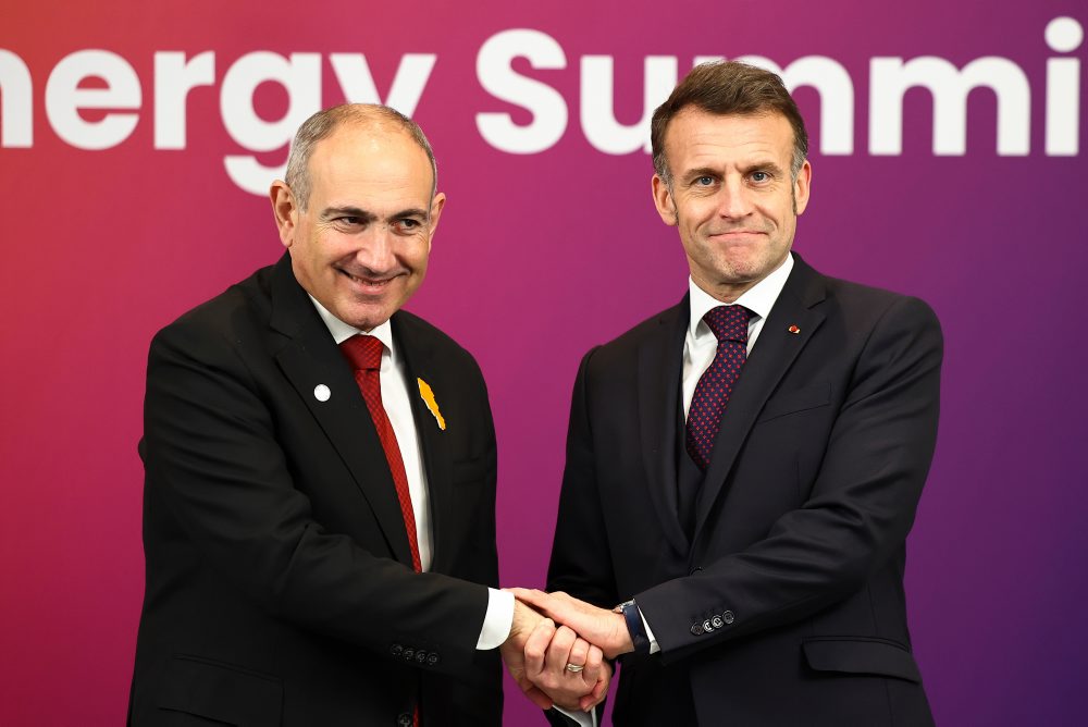 Druhý summit o civilnej jadrovej energii vo Francúzsku