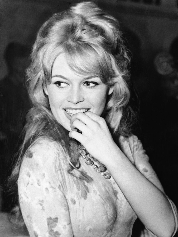 Zomrela bývalá francúzska filmová hviezda Brigitte Bardotová