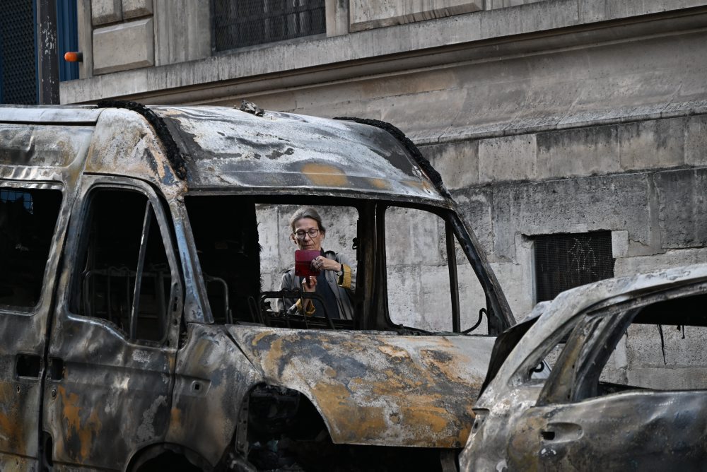 Materiálne škody po proteste proti vysokým životným nákladom a stavu verejných služieb v Paríži